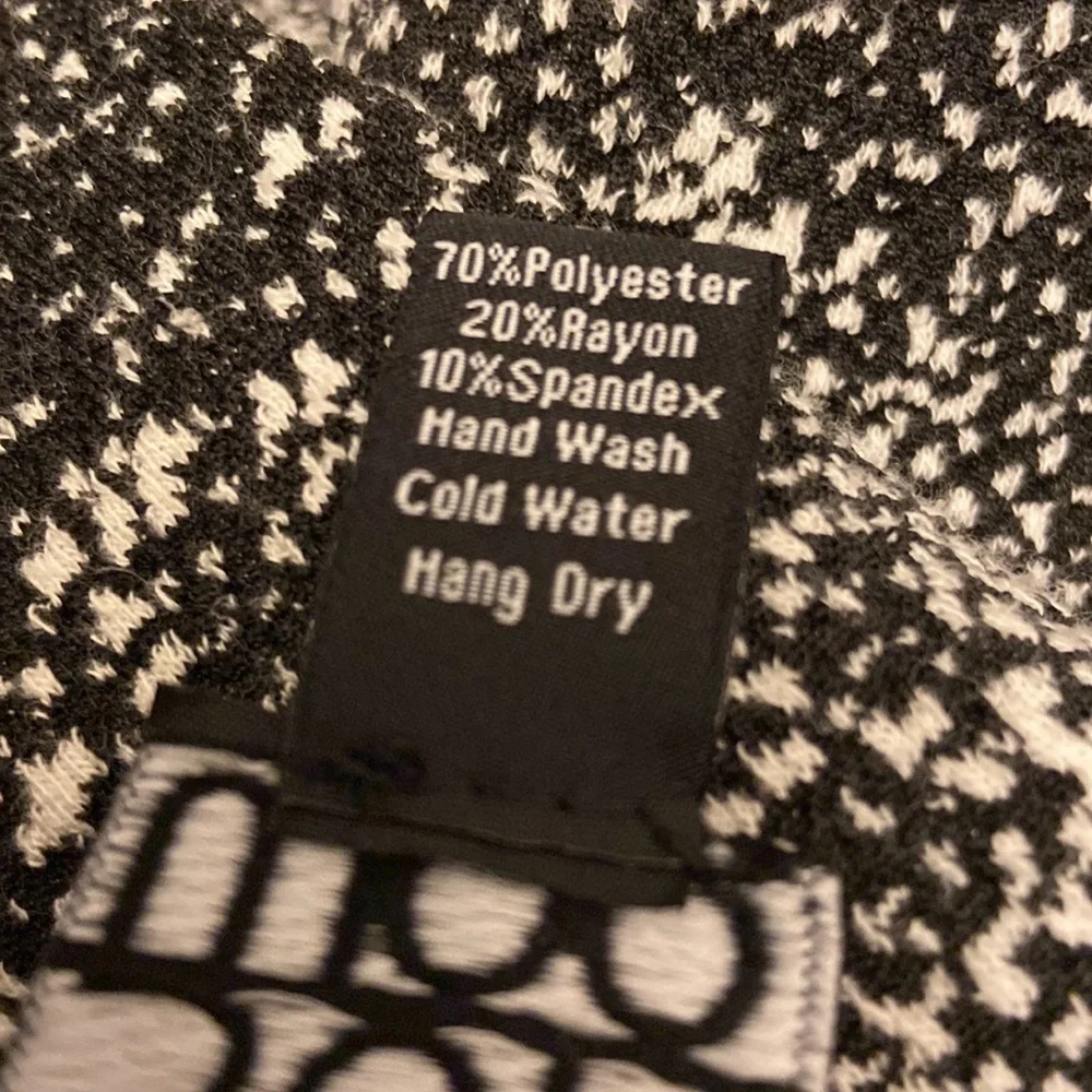 Ciara Sun Woo Black & White Open Front Long Sleeves Cardigan Long Sweater - Picture 4 of 6